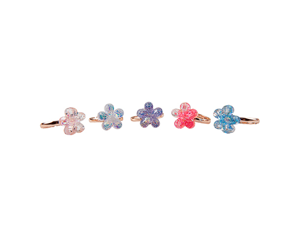 Boutique Shimmer Flower Rings 5 Pcs de GP Boutique Jowelry