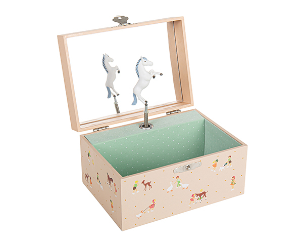 Coffret Musical Jeune Vache - Mémoire d'Enfance © Jeanne Lagarde de Trousselier