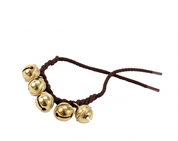Plaited wristband, brown, with bells de Spielzeugmanufaktur