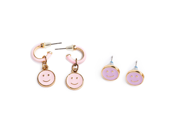 Boutique Chic All Smiles Earrings, 2 Pair de GP Boutique Jowelry