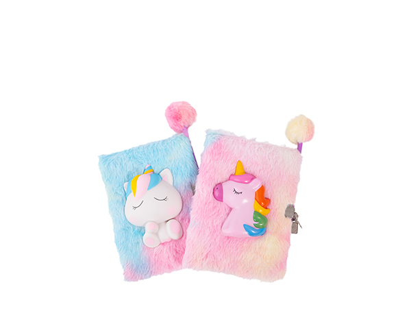 Furry Friends Squishy Journal, Unicorn, 2 styles assorted de GP Anillos y Gadgets