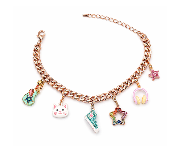 Boutique Little Trinket Charm Bracelet (1 bracelet and 6 charms) de GP NOVEDADES 